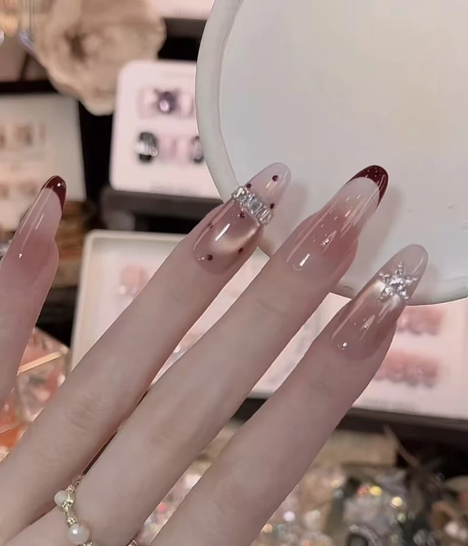 【广岛之恋】秋冬波点酒红法式碎钻千金纯手工美甲穿戴甲甲片高级感