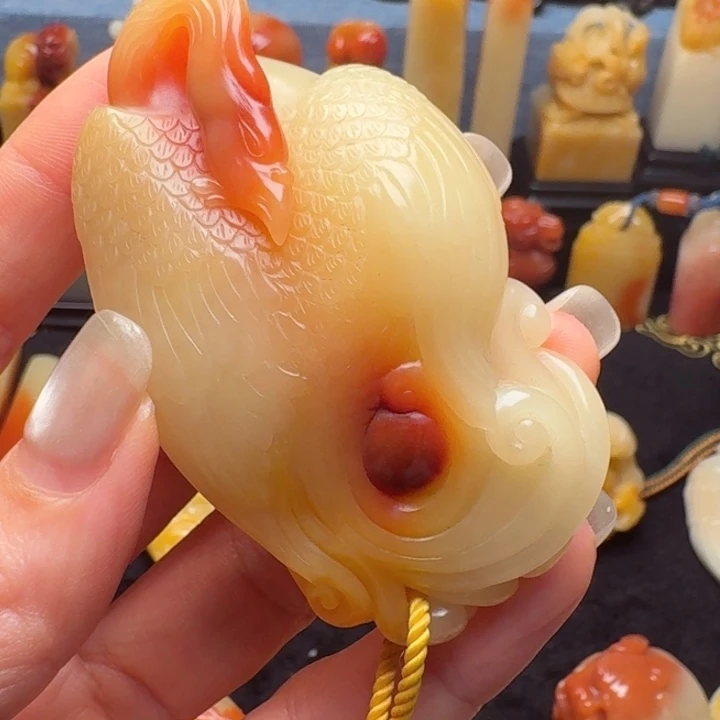 寿山石印石包***生寿山石芙蓉