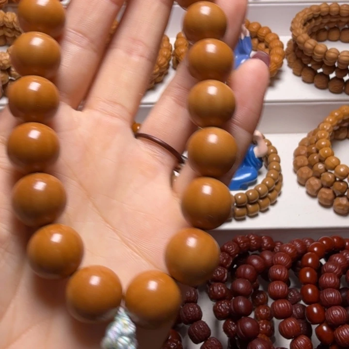 猴头核桃吊坠正圆