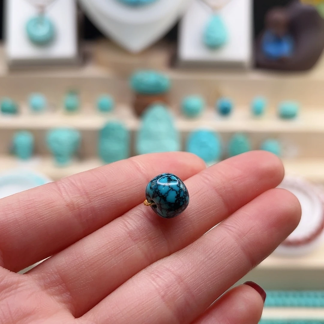 绿松石配饰未镶嵌