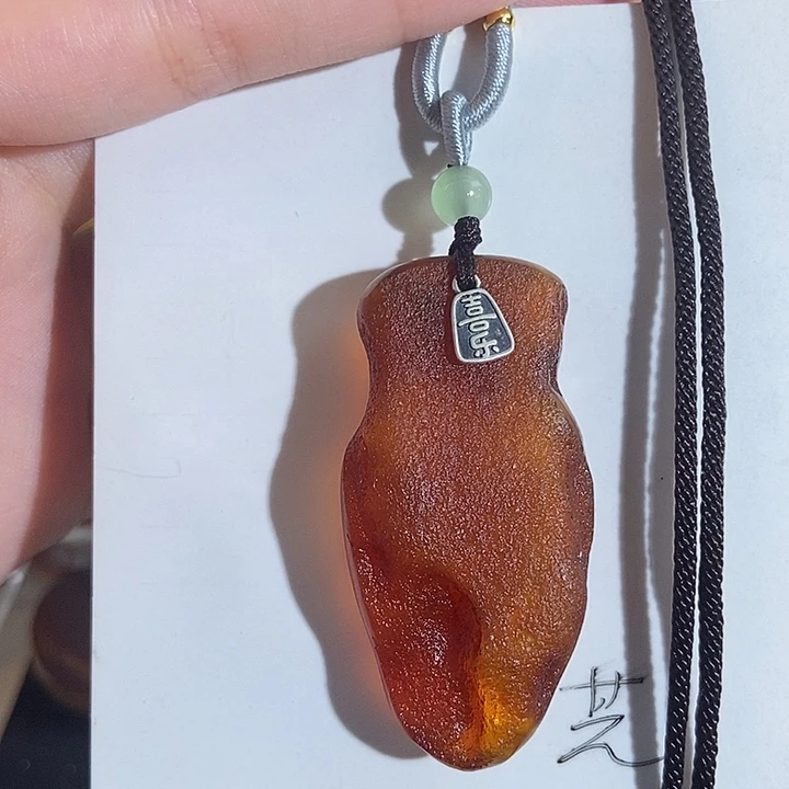 贝***才琥珀未镶嵌珠宝奇石