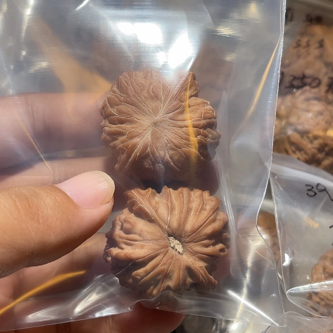 波***-吊坠桃核38磨盘核桃