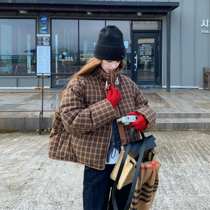 小个子美拉德咖色格子羽绒服2025冬季新款韩系ins风学院风面包服