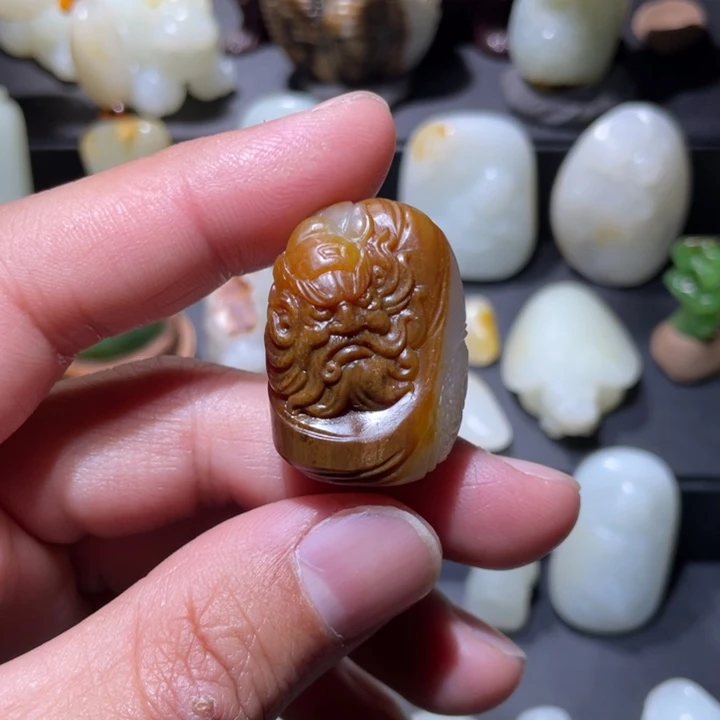 和田玉颈饰未镶嵌笑***、