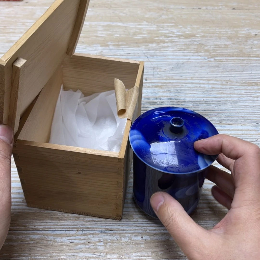 瓷片感*密密麻麻地排列着