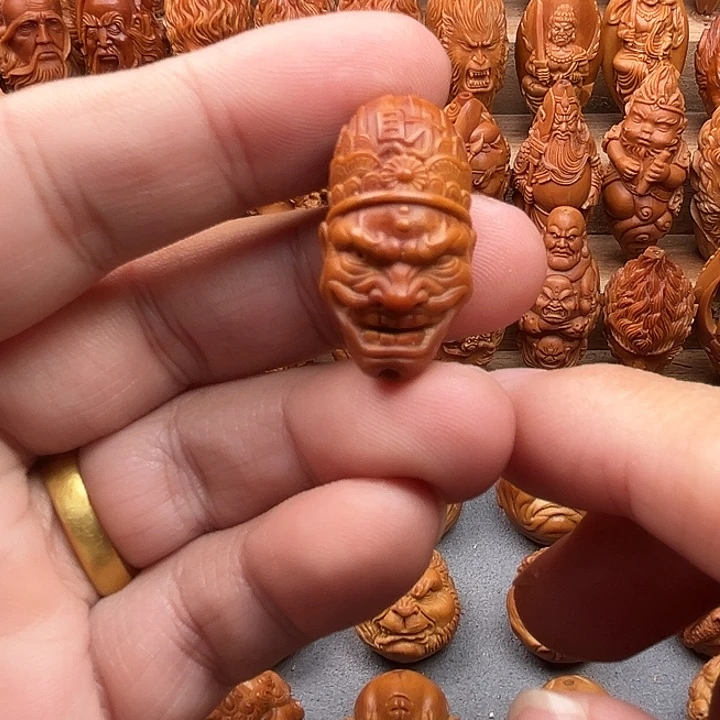 吊坠橄榄核17财神爷