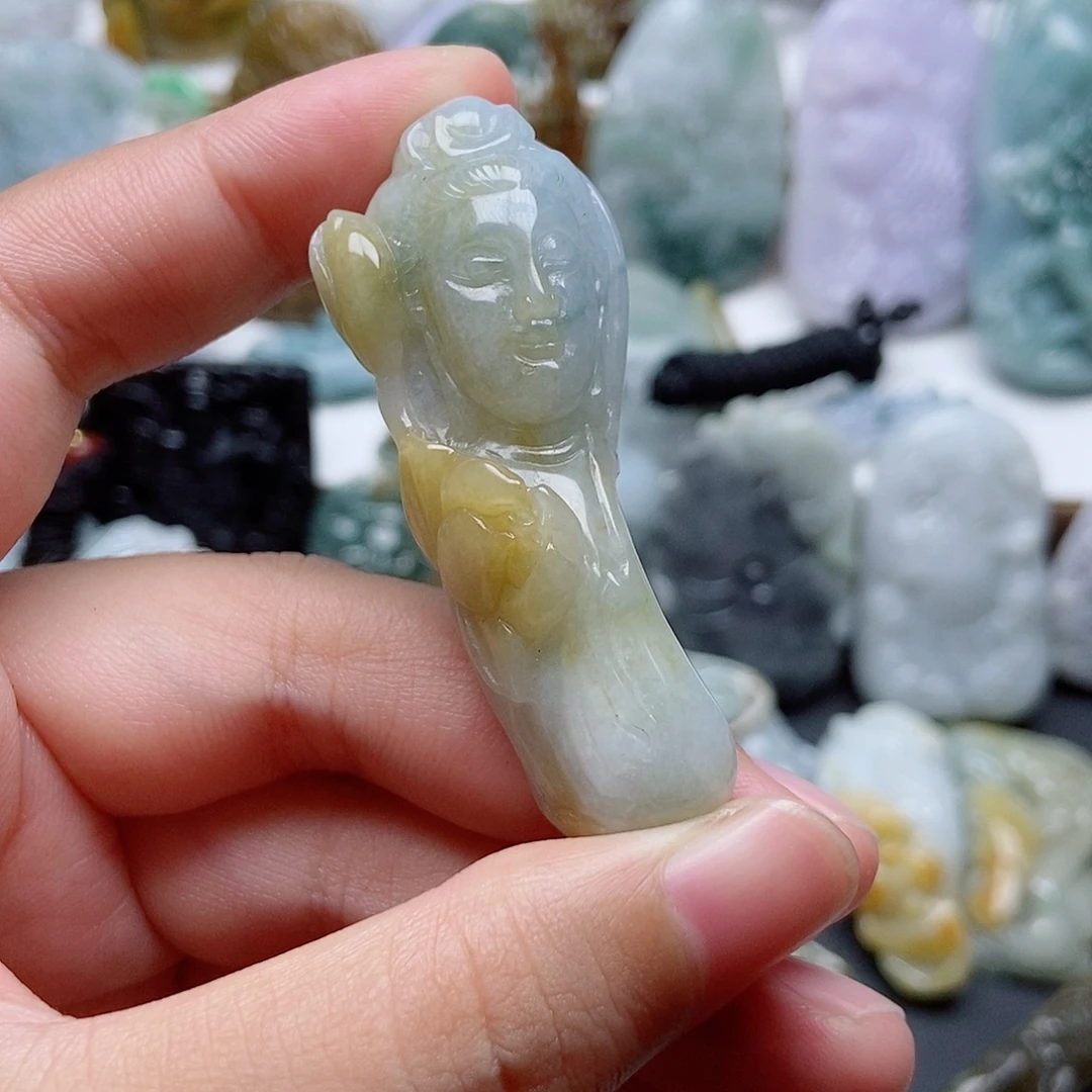 翡翠未镶嵌颈饰翡翠