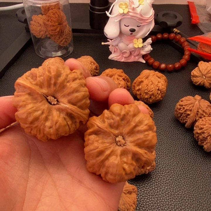 吊坠文玩核桃有修蛤蟆