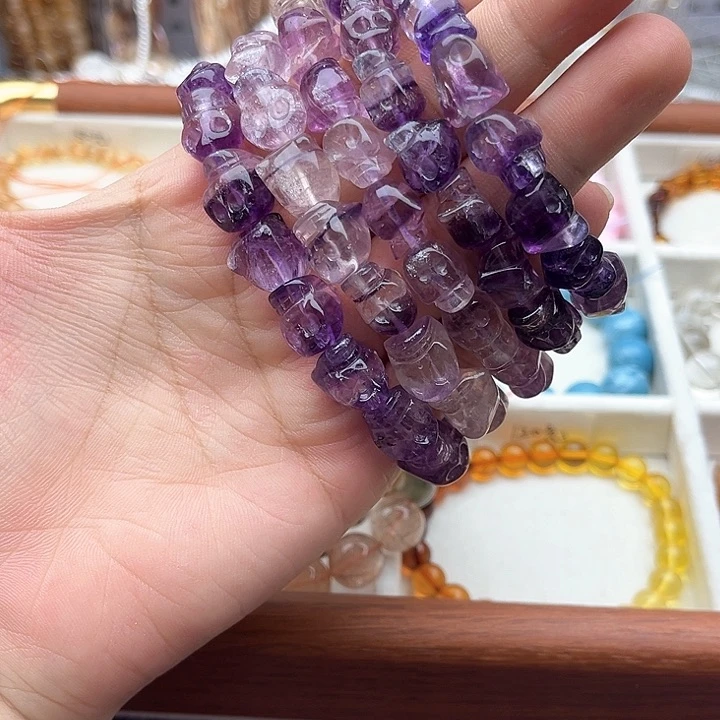 未镶嵌玛瑙/玉髓珠宝半成品一条萤石骷髅头手串随机发
