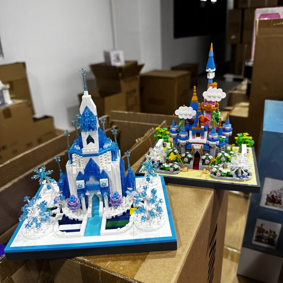 贝乐迪微颗粒新款迪士尼城堡积木女生仙气别墅房子建拼装玩具