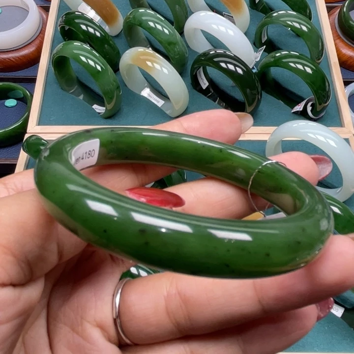 和田玉（碧玉）手镯未镶嵌