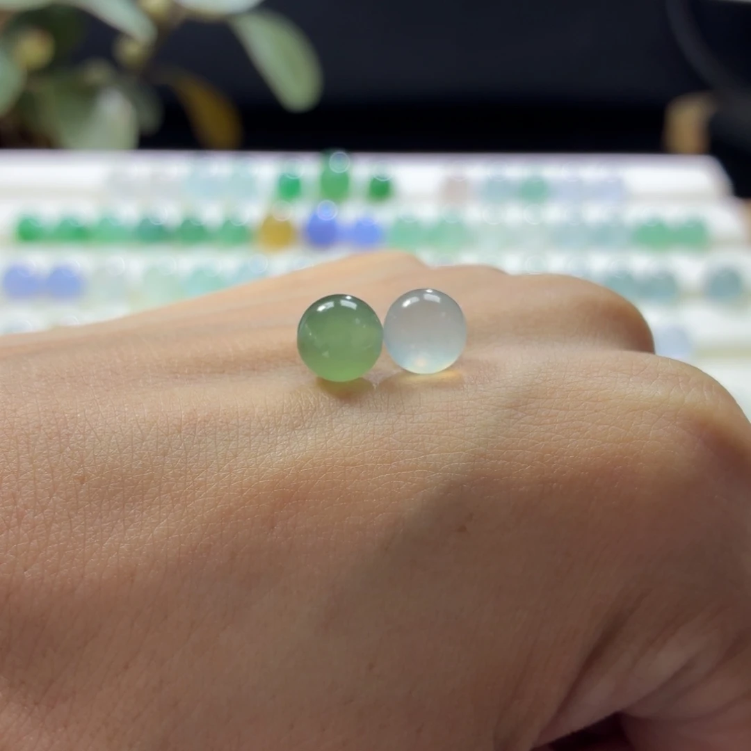 g***e定制翡翠未镶嵌打孔不鉴赏卡8