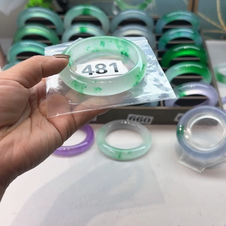 玉舍*得时尚飘花手镯481