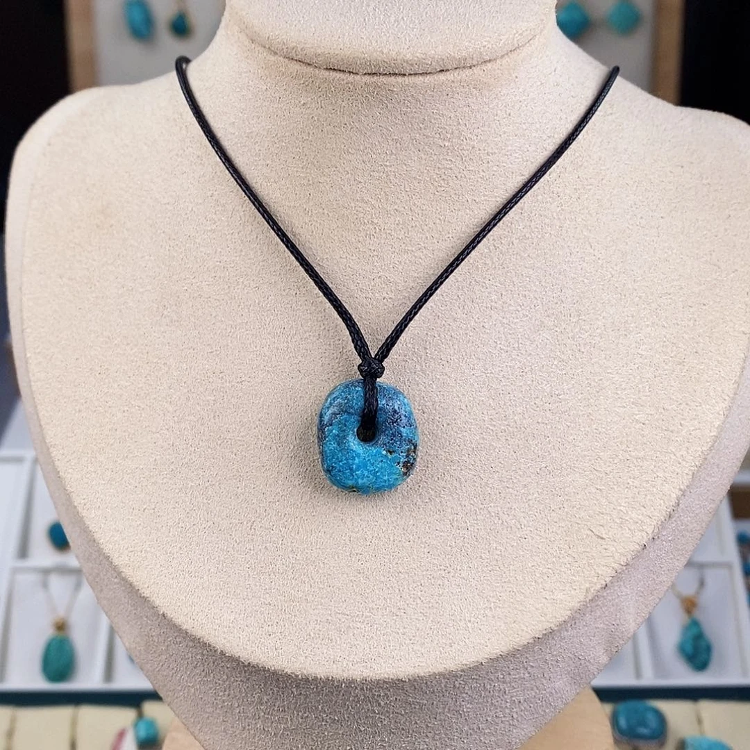 绿松石未镶嵌颈饰