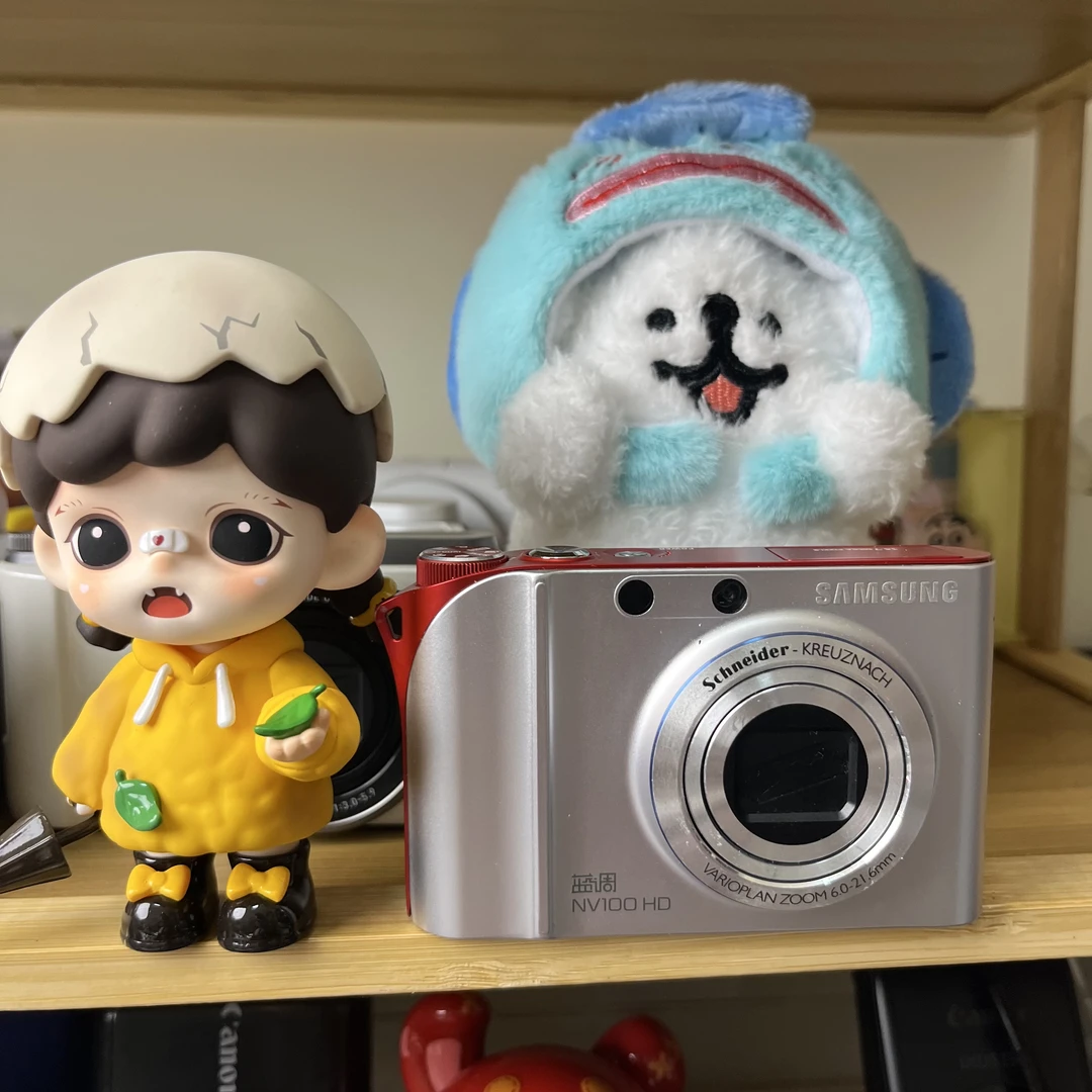 9新  三星nv100蓝调 网红款 成色如图配件齐