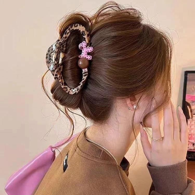 豹纹镂空云朵抓夹女高级感新款简约发量大后脑勺鲨鱼夹子发饰头饰