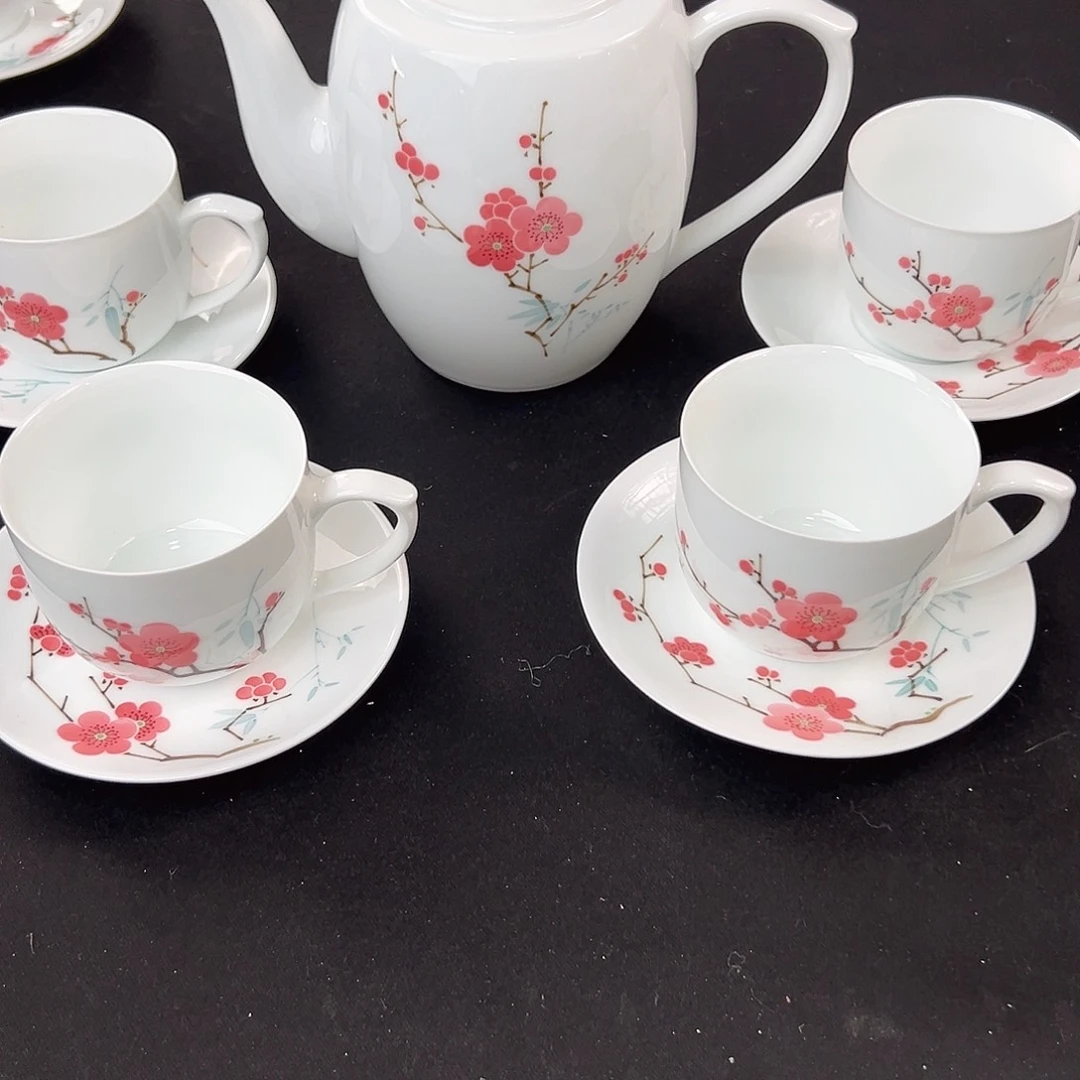 玉泥翠竹红梅九头茶具。微瑕