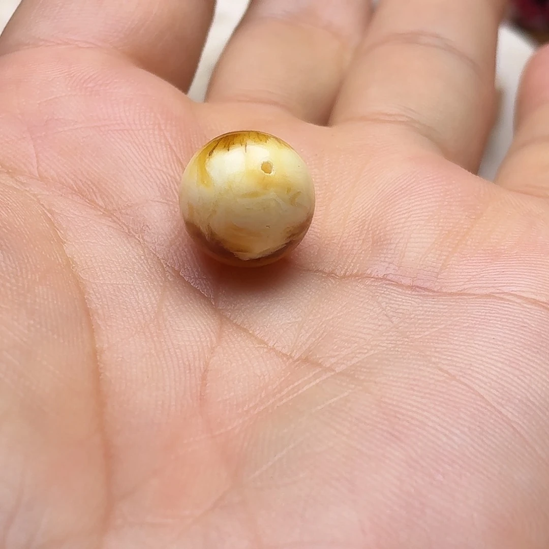 未镶嵌蜜蜡裸石6号蜡球子