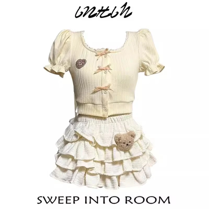 夏季新款甜美可爱少女蝴蝶结上衣女小熊减龄纯欲套装蛋糕半身裙潮