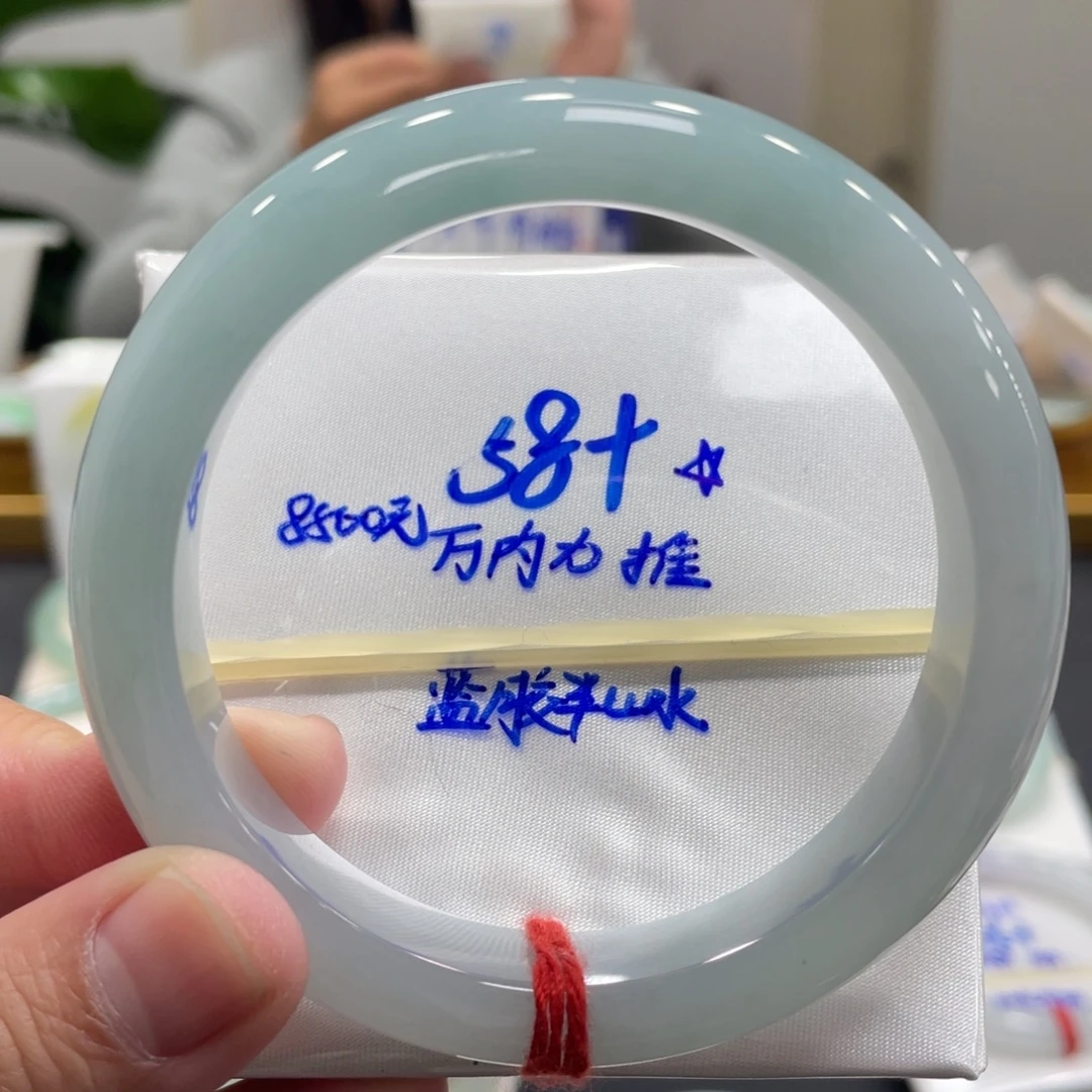 翡翠未镶嵌手镯翡翠