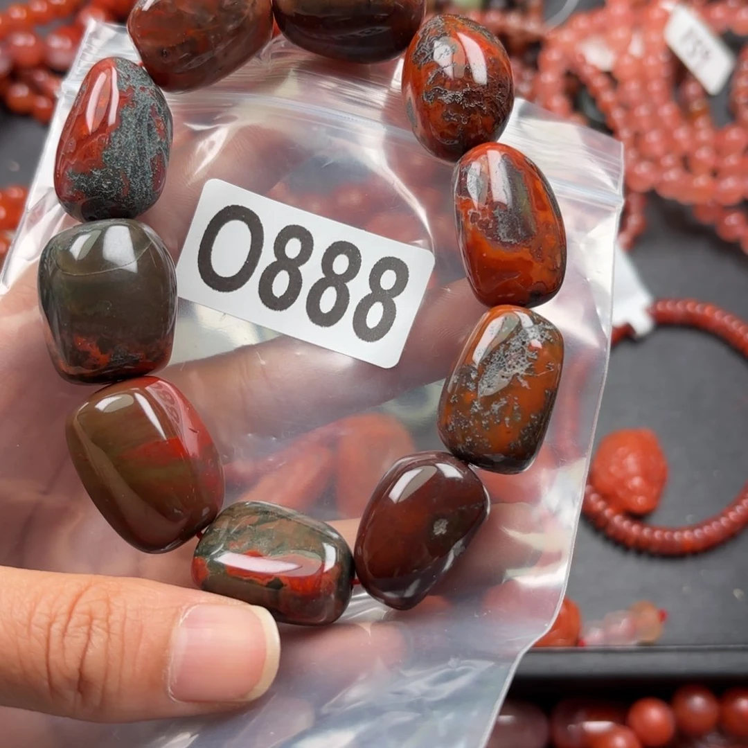 南红玛瑙未镶嵌珠宝奇石