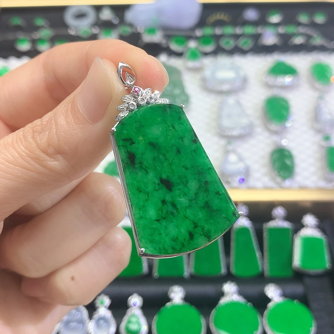 吊坠(不含链)18K金镶嵌翡翠吊坠