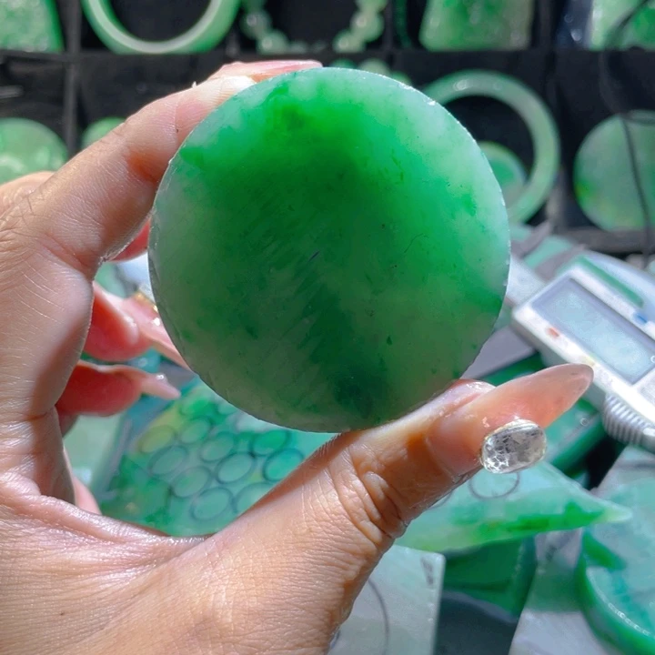 石英质玉未镶嵌珠宝半成品昂***影