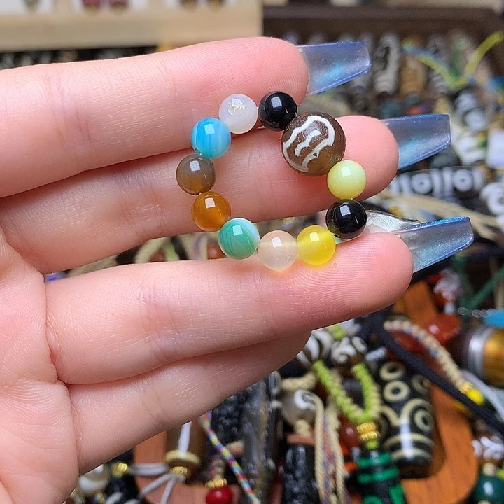 玛瑙/玉髓发一条未镶嵌