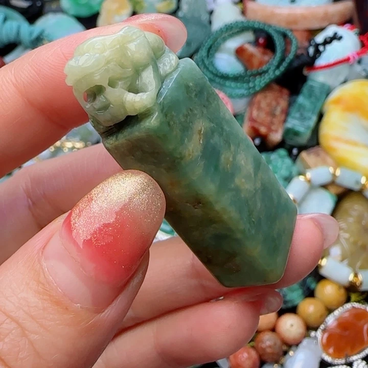 翡翠颈饰未镶嵌天然A货71