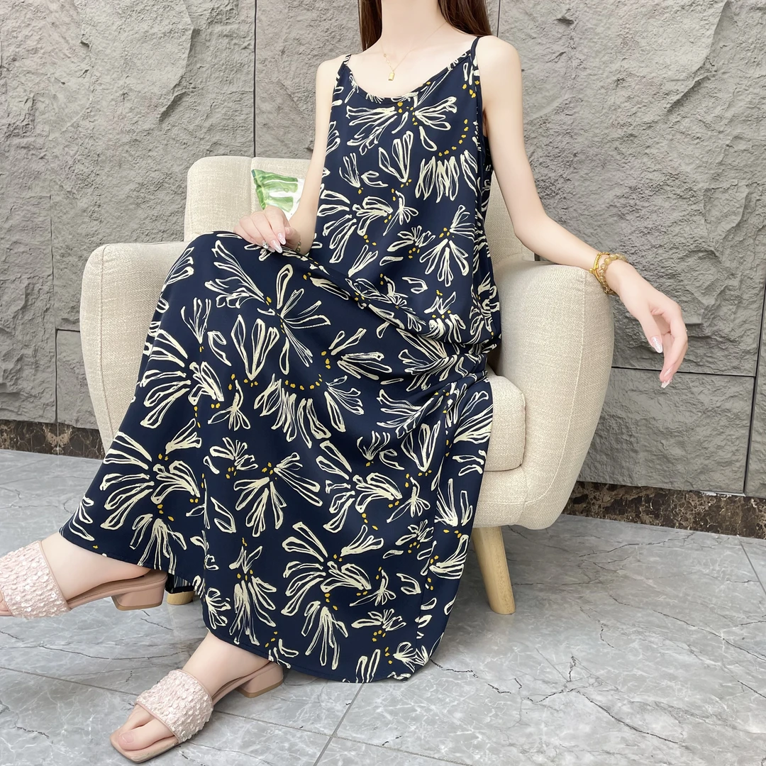 【花影与诗】夏季碎花时尚宽松气质吊带连衣裙女宽松印花长裙女