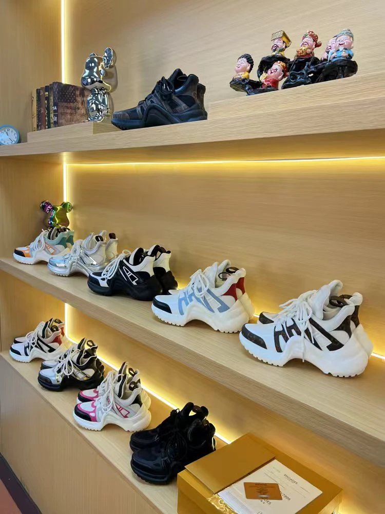 【专柜正品】2025冬季专柜撤柜新款运动鞋弓形鞋男女同款穿搭老爹鞋