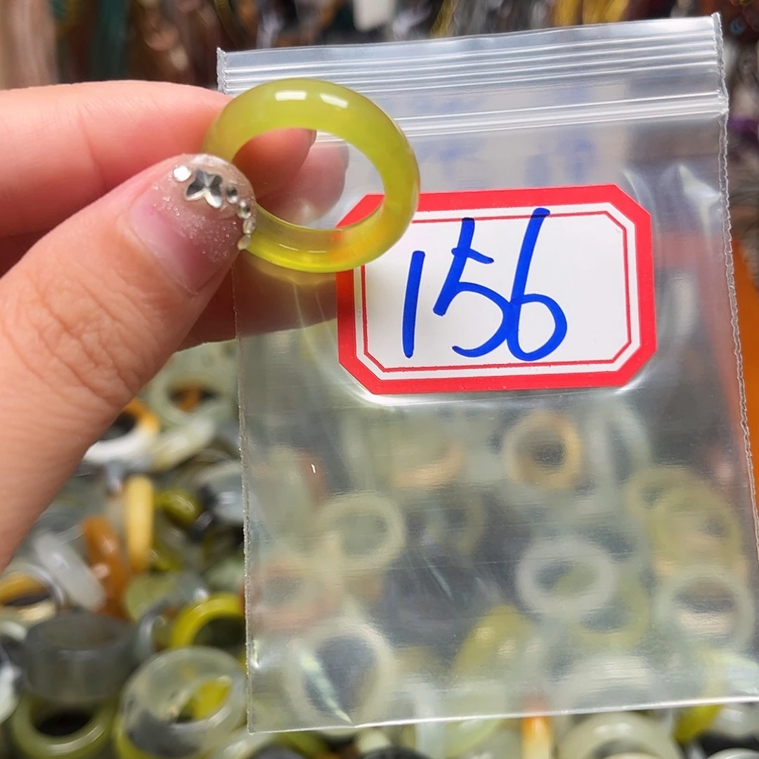 第***干未镶嵌蛇纹石玉珠宝奇石