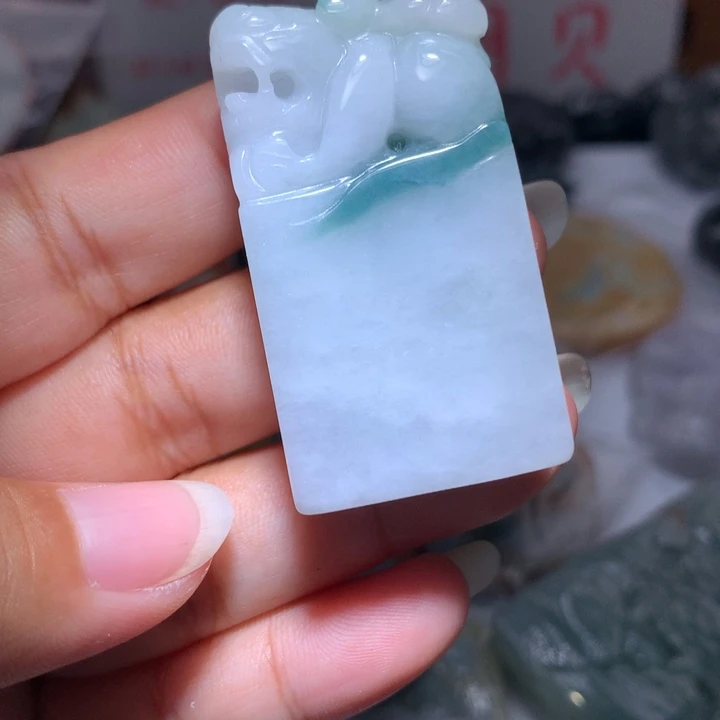 翡翠未镶嵌颈饰保真天然A货翡翠