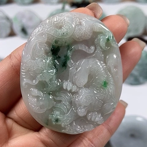 翡翠颈饰未镶嵌下山虎福利