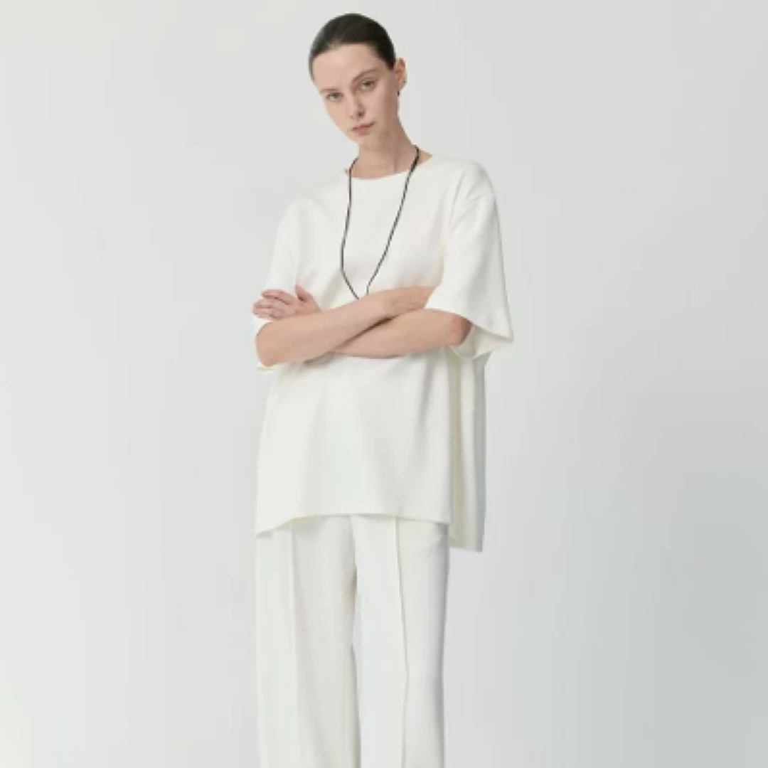 6025极简廊形果冻短袖