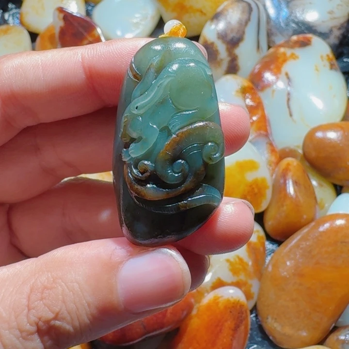 和田玉未镶嵌挂件25克