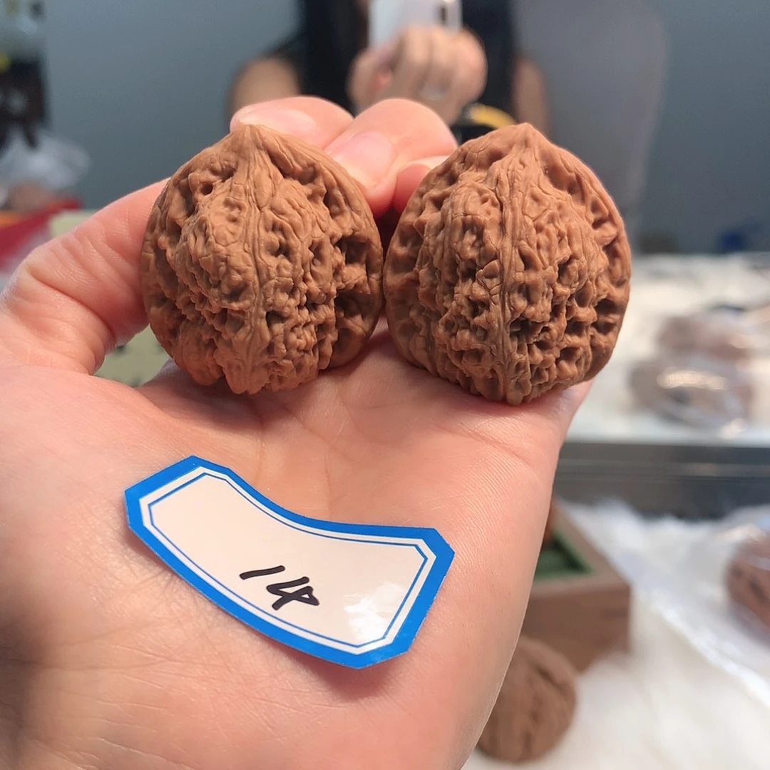 【闪购商品】文玩核桃吊坠精品南疆 35