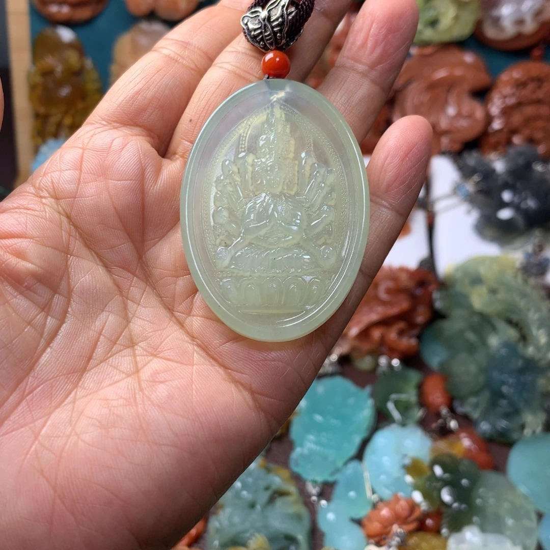 蛇纹石玉未镶嵌挂坠