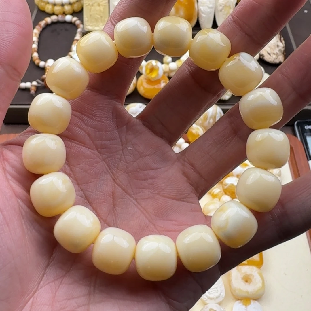 琥珀未镶嵌裸石蜜蜡