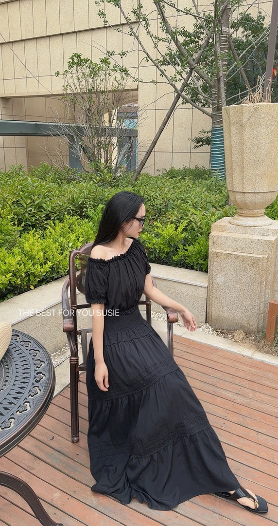 夏季法式蕾丝镂空拼接一字肩上衣搭配高腰半身裙套装