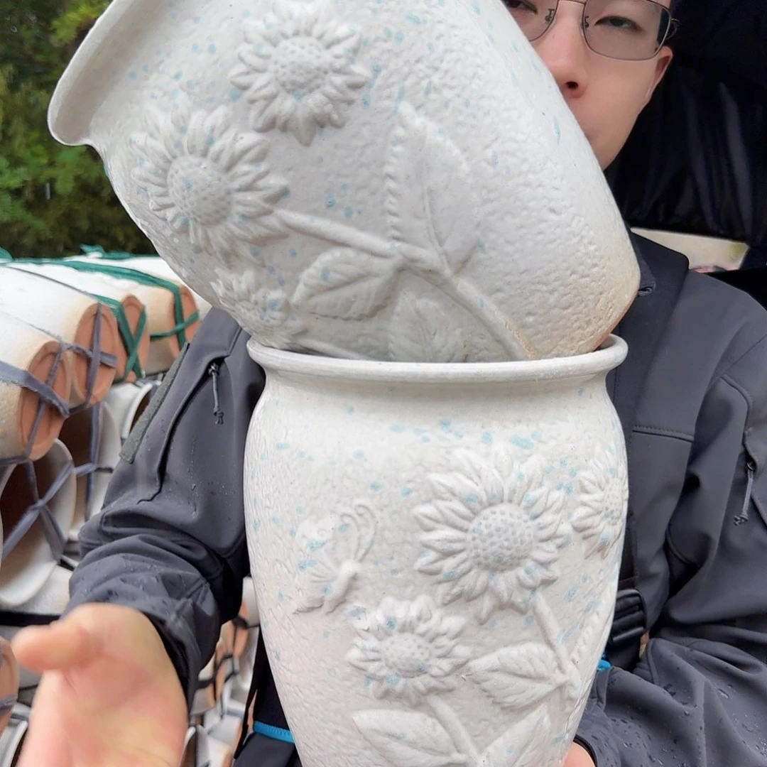 紫砂花盆口19高23（两个太阳花白色