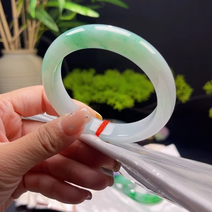 未镶嵌手镯翡翠57.8