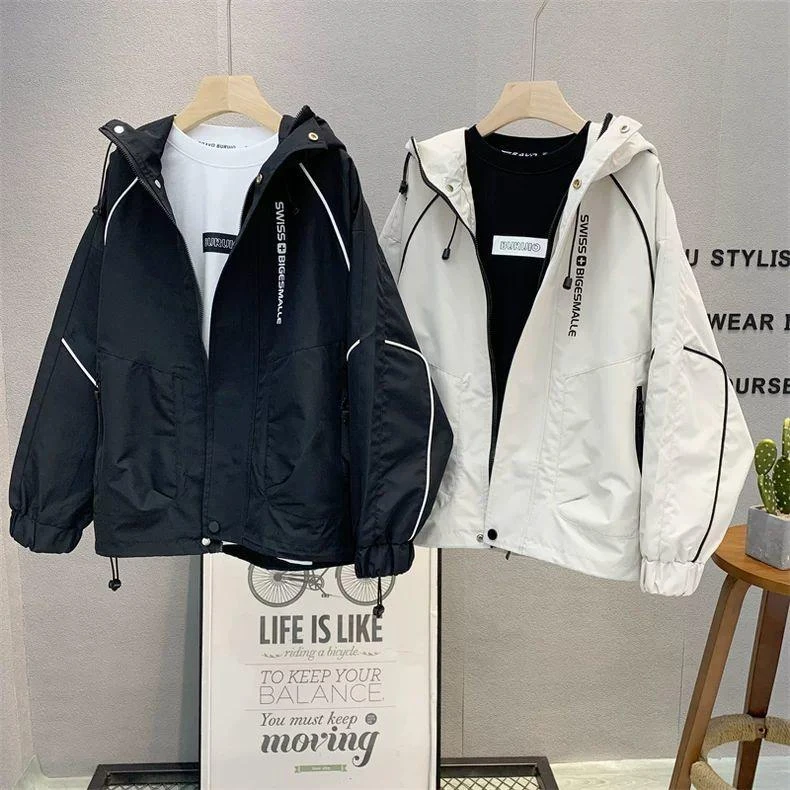 儿童冲锋衣2025春秋款男女童百搭外套宽松连帽拉链衫时尚上衣休闲