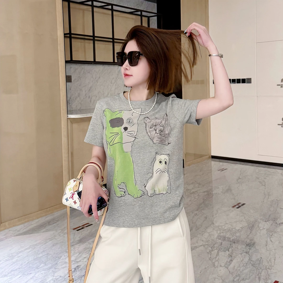 现货【绿猫】个性卡通手绘印花百搭正肩T恤女春夏K504