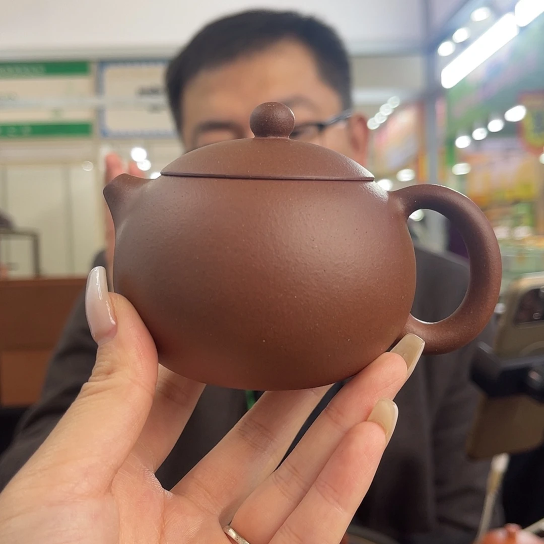 紫砂茶杯紫泥西施  190CC