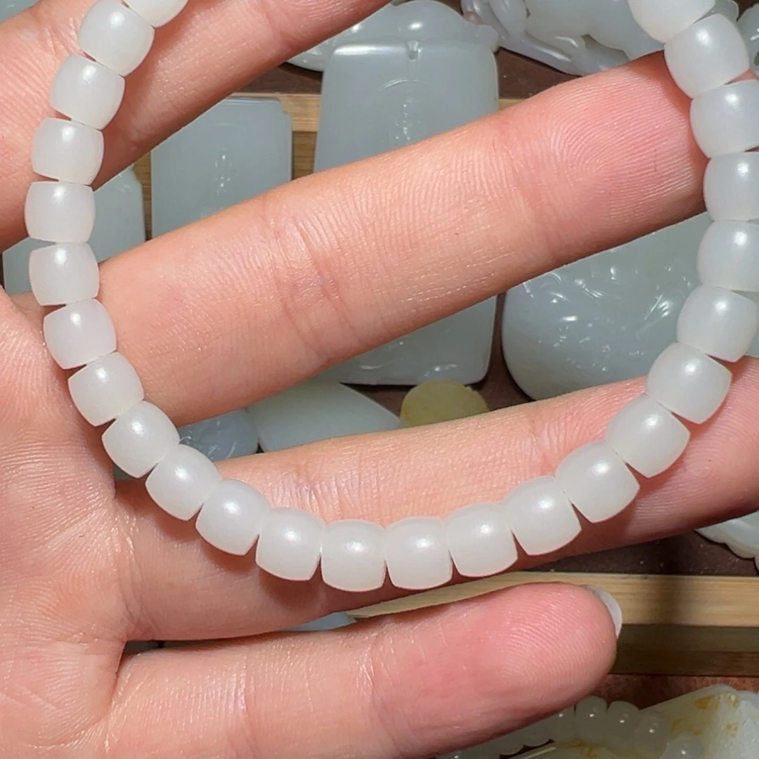 和田玉挂件未镶嵌金***饱