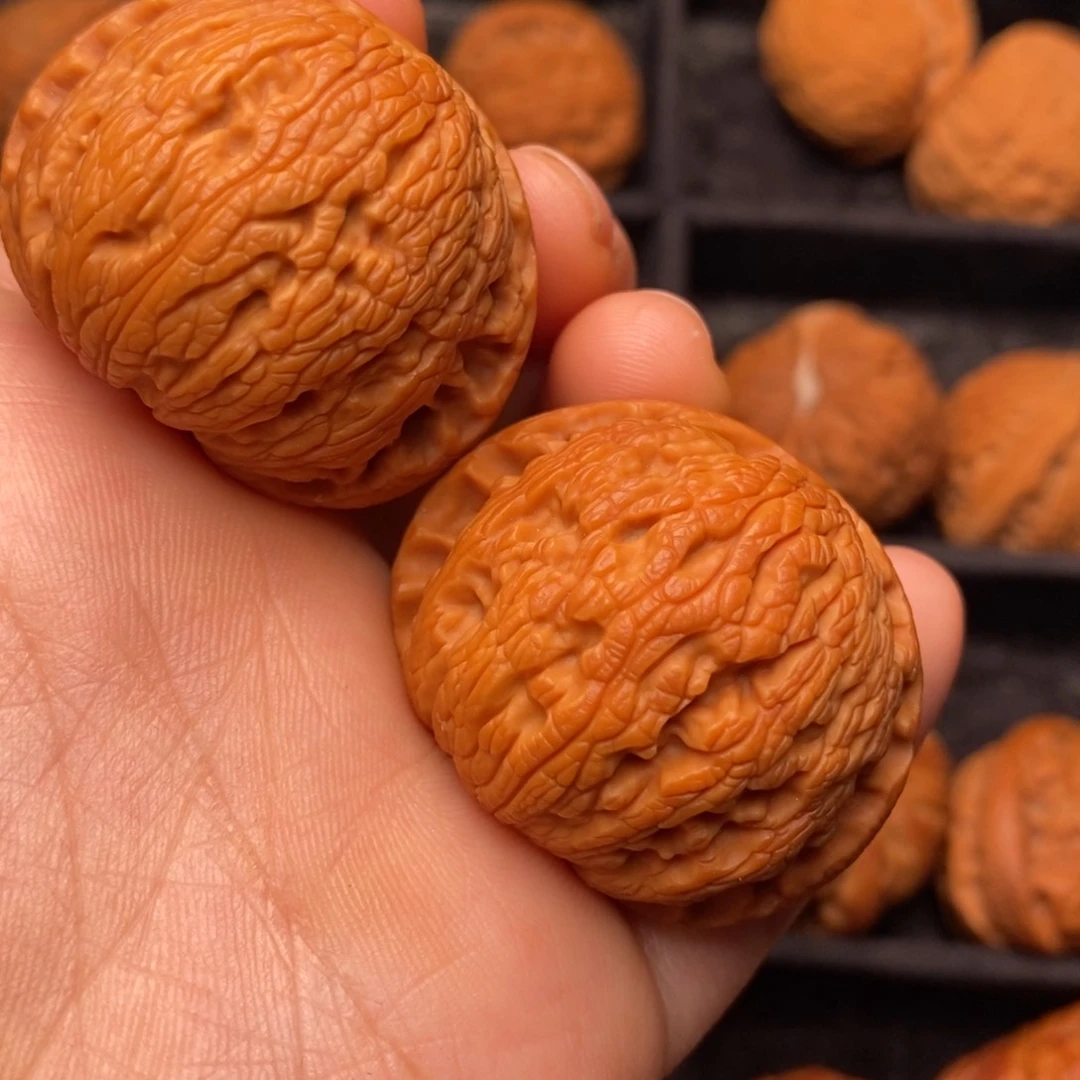 文玩核桃吊坠秦岭野生核桃