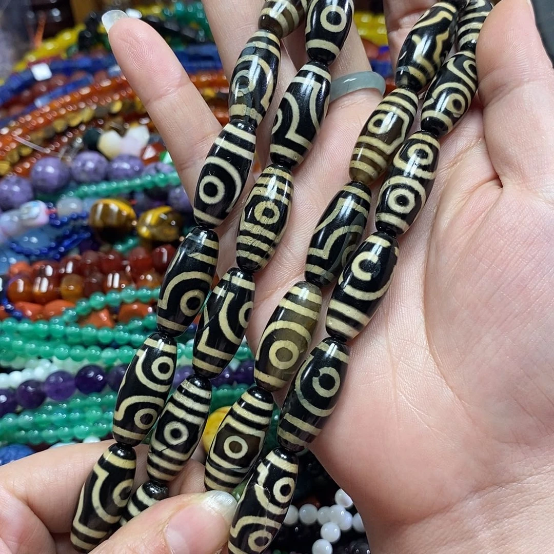 玛瑙/玉髓未镶嵌珠宝半成品玛瑙天珠一条卡11*27mm