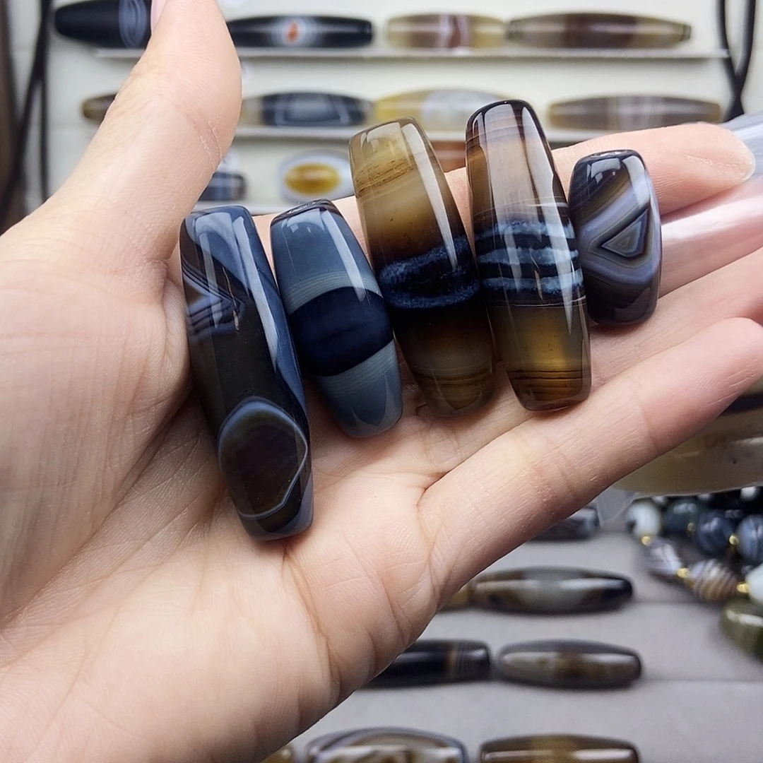 乐***9玛瑙/玉髓未镶嵌颈饰