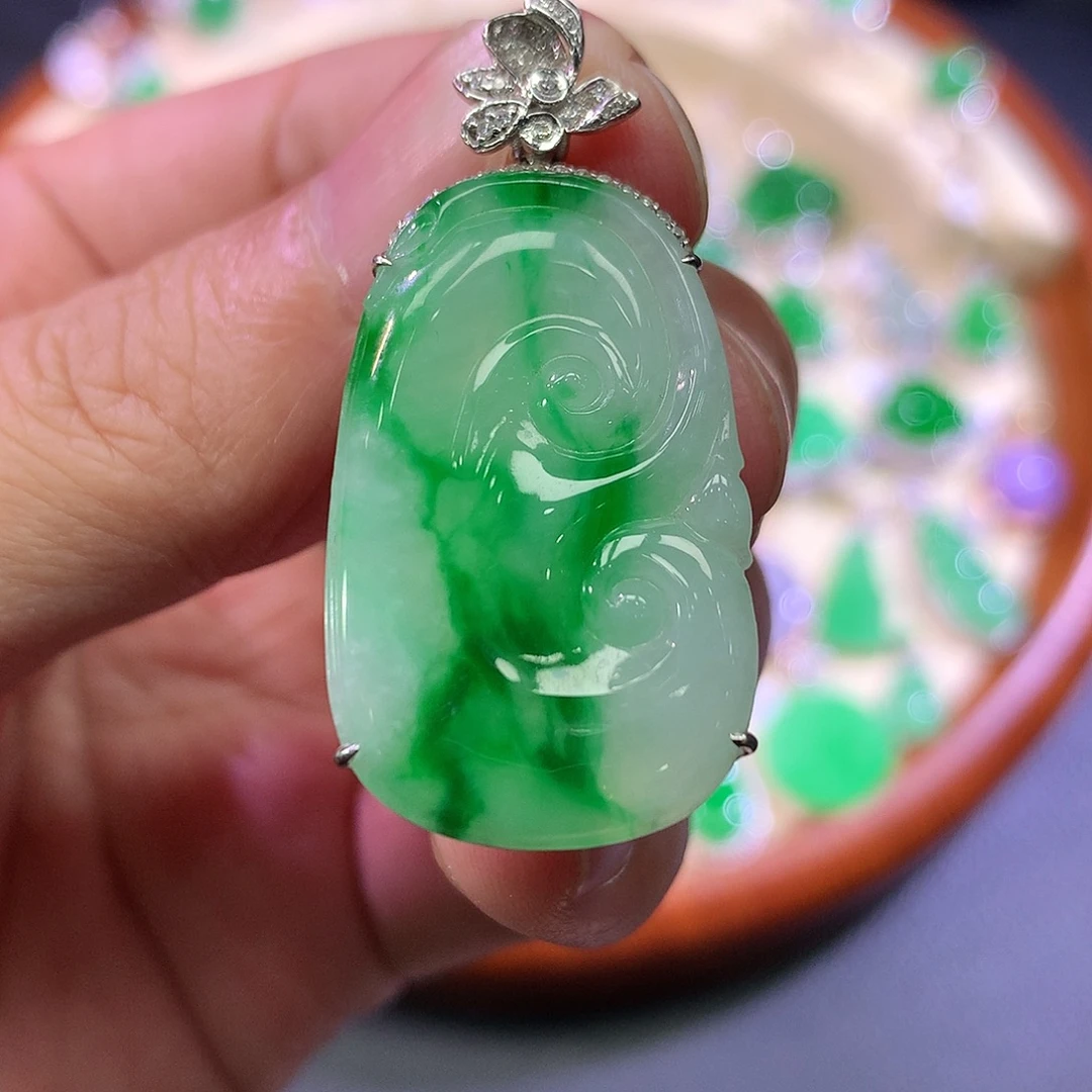 翡翠18K金镶嵌吊坠(不含链)